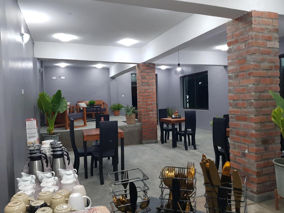 Chinyonga Guesthouse Limbe Buitenkant foto