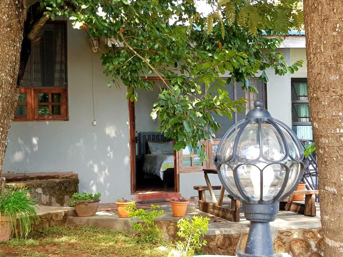 Chinyonga Guesthouse Limbe Buitenkant foto