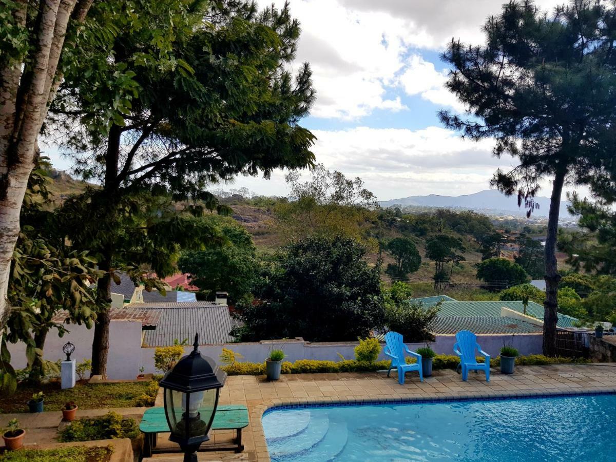 Chinyonga Guesthouse Limbe Buitenkant foto